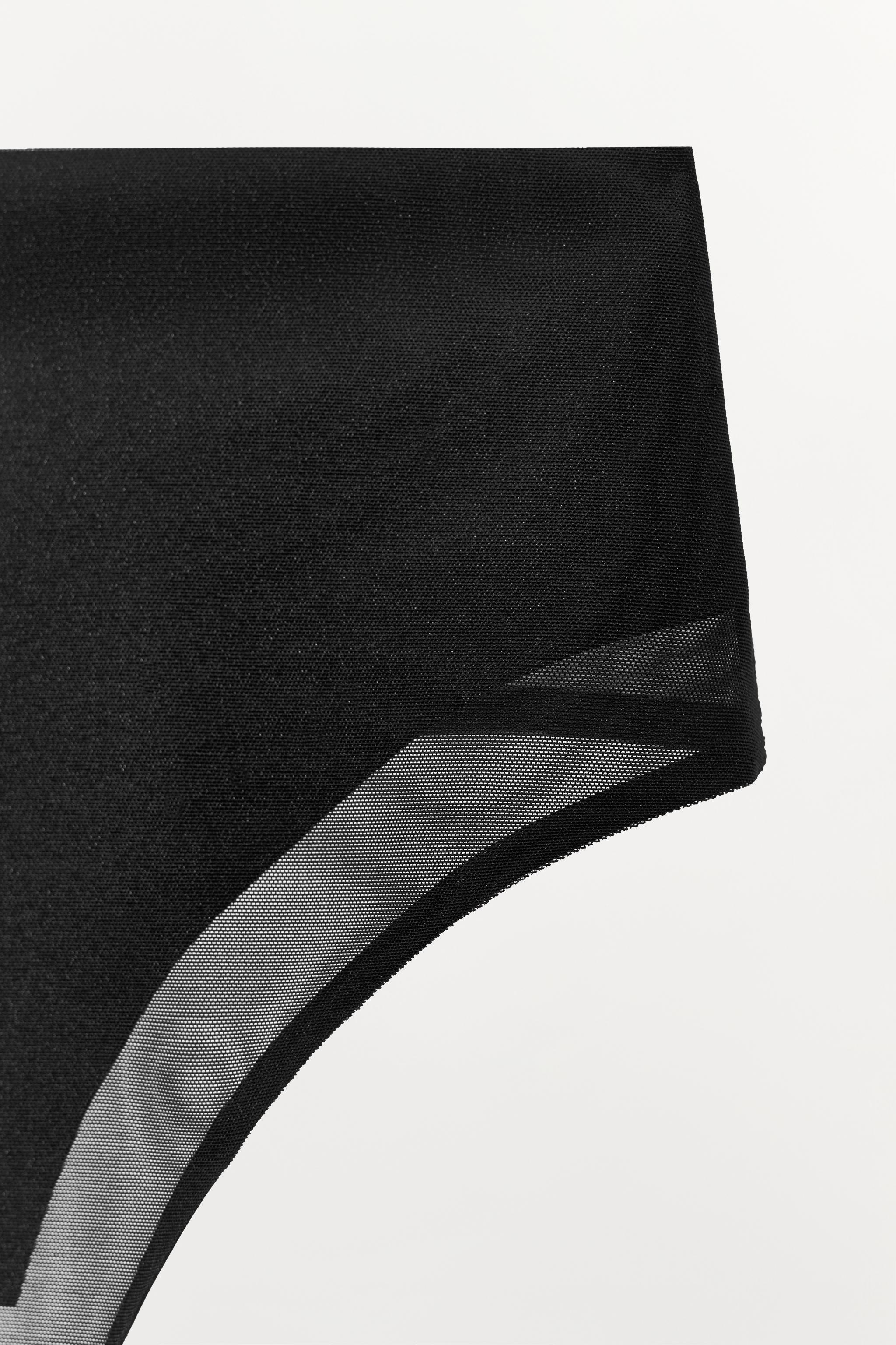 TANGA TAILLE LARGE AVEC POLYAMIDE